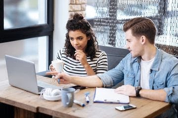 Isu Kesehatan Mental Gen Z: Jangan Sepelekan, Rawat Diri Lo Pake Cara Ini