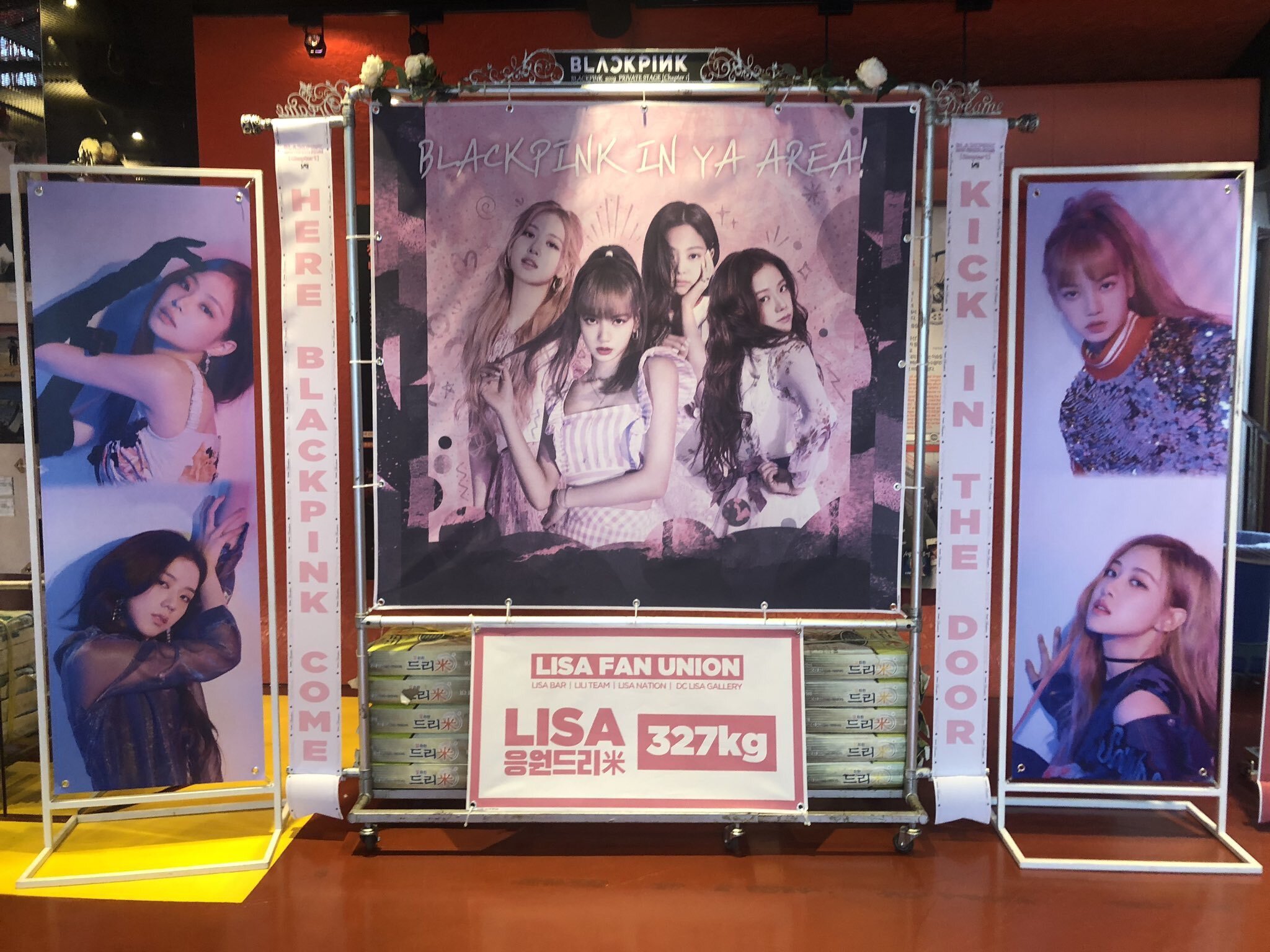 Kenapa Sih Penggemar K-Pop Rajin Donasi Beras ke Idolanya? Ini Alasannya