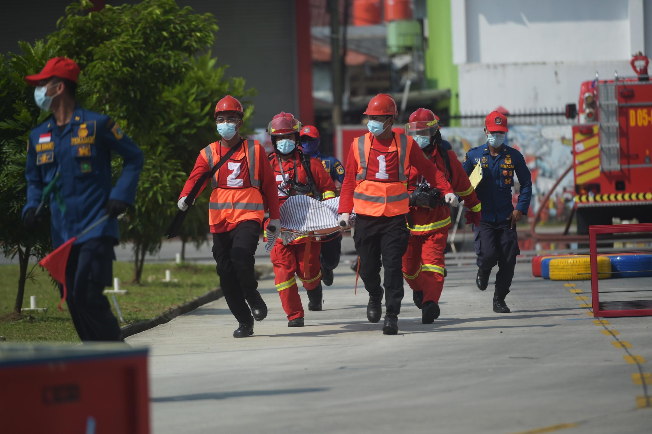 Capaian Baru Damkar: Petugas di Blitar Sukses Lepaskan Cincin Nyangkut di Penis