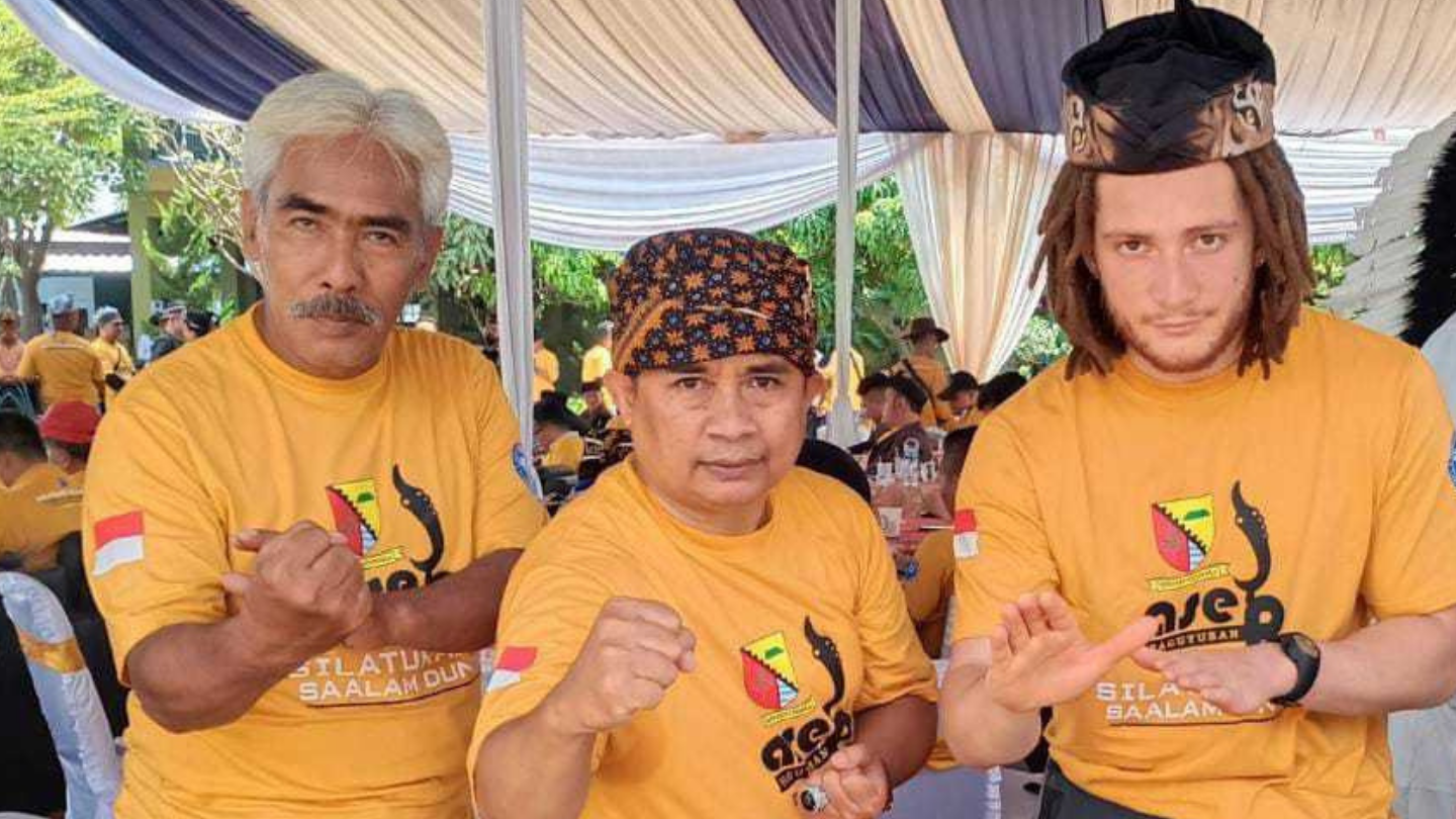 Begini Rasanya Gabung Dengan Komunitas Pemilik Agus dan Asep Sedunia