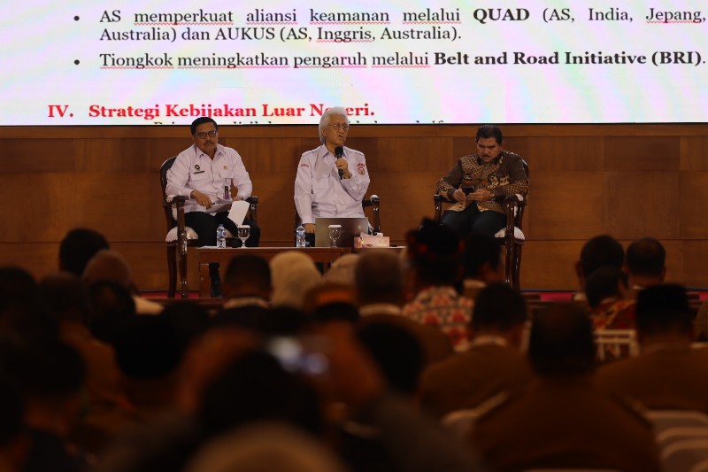 Sarasehan Mencakup Materi Memperkokoh Ideologi Pancasila