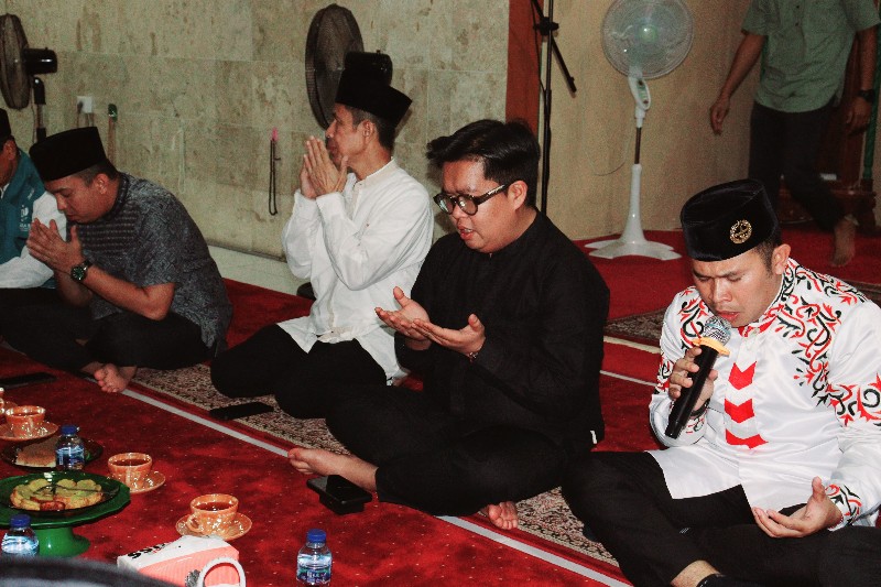 Ustadz Rudini Sampaikan Kultum Jelang Buka Puasa