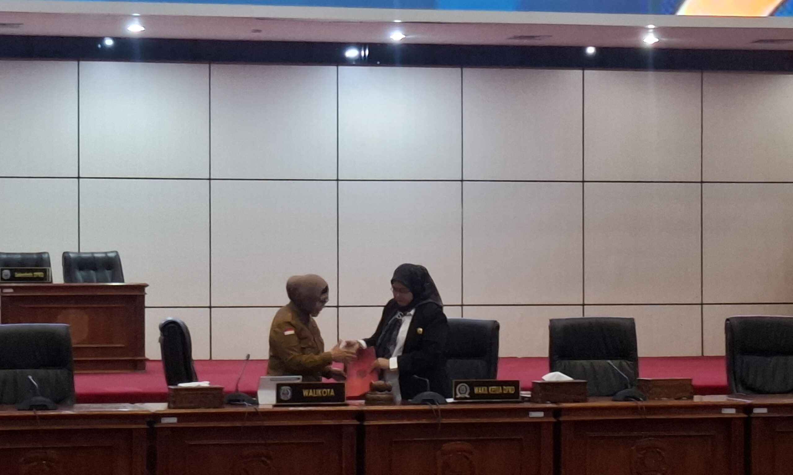 Neni Dorong Pembahasan Cepat Dua Raperda Inisiatif DPRD Bontang