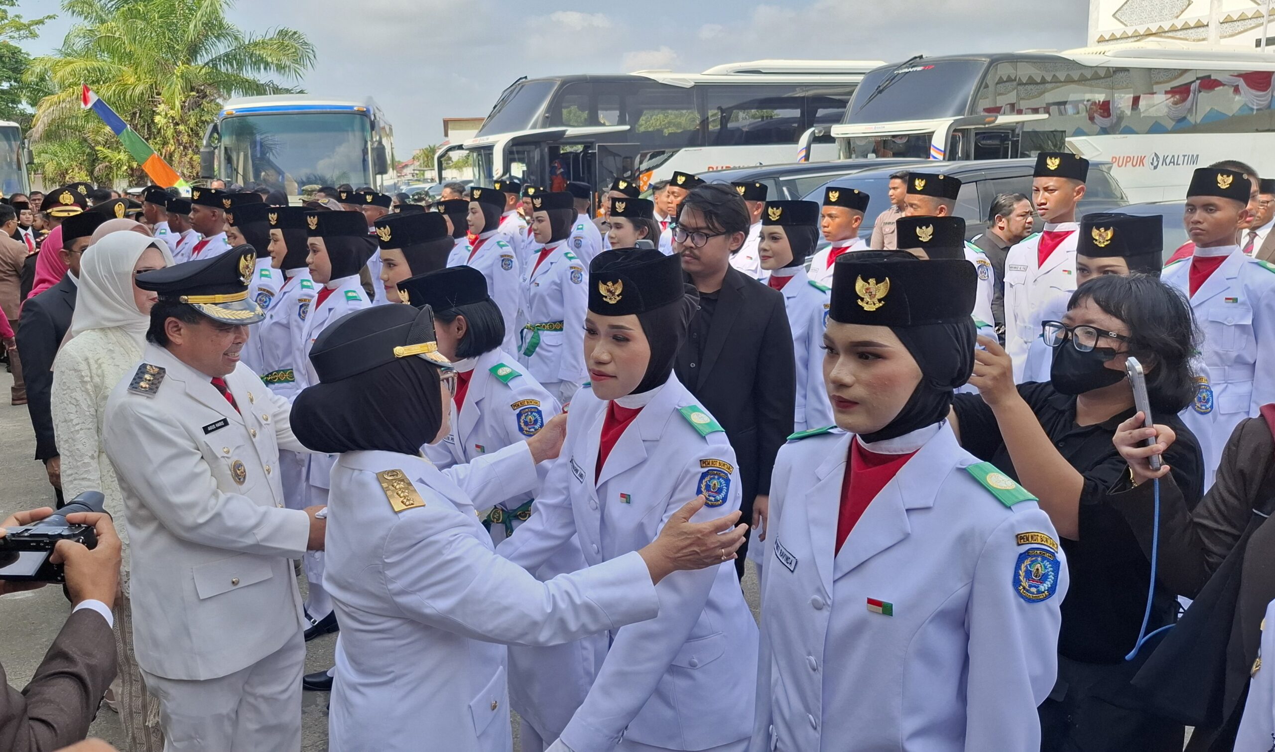 Neni Siapkan Hadiah untuk 41 Paskibraka Bontang, Liburan Sambil Belajar di Kampung Inggris