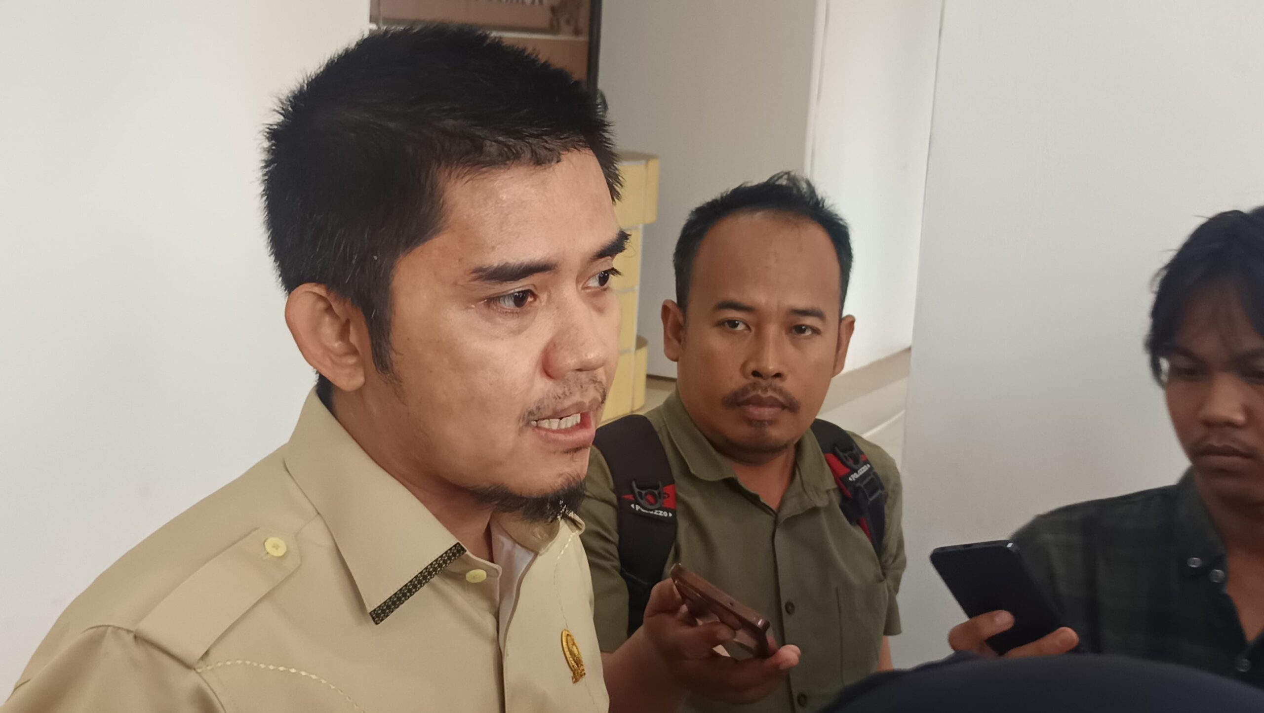 Andi Satya Bantah Lakukan Pelecehan Profesi Advokat dalam RDP RSHD