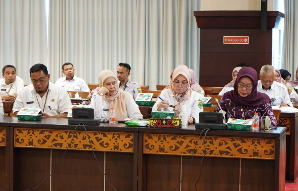 Kinerja APBD 2025 Rendah, Sekretaris DPRD Kaltim Hadiri Rapat Evaluasi Pelaksanaan Program Prioritas