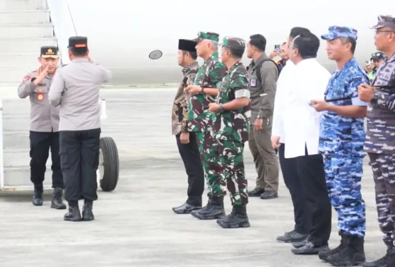 Sapto Setyo Pramono Sambut Kedatangan Kapolri di Samarinda