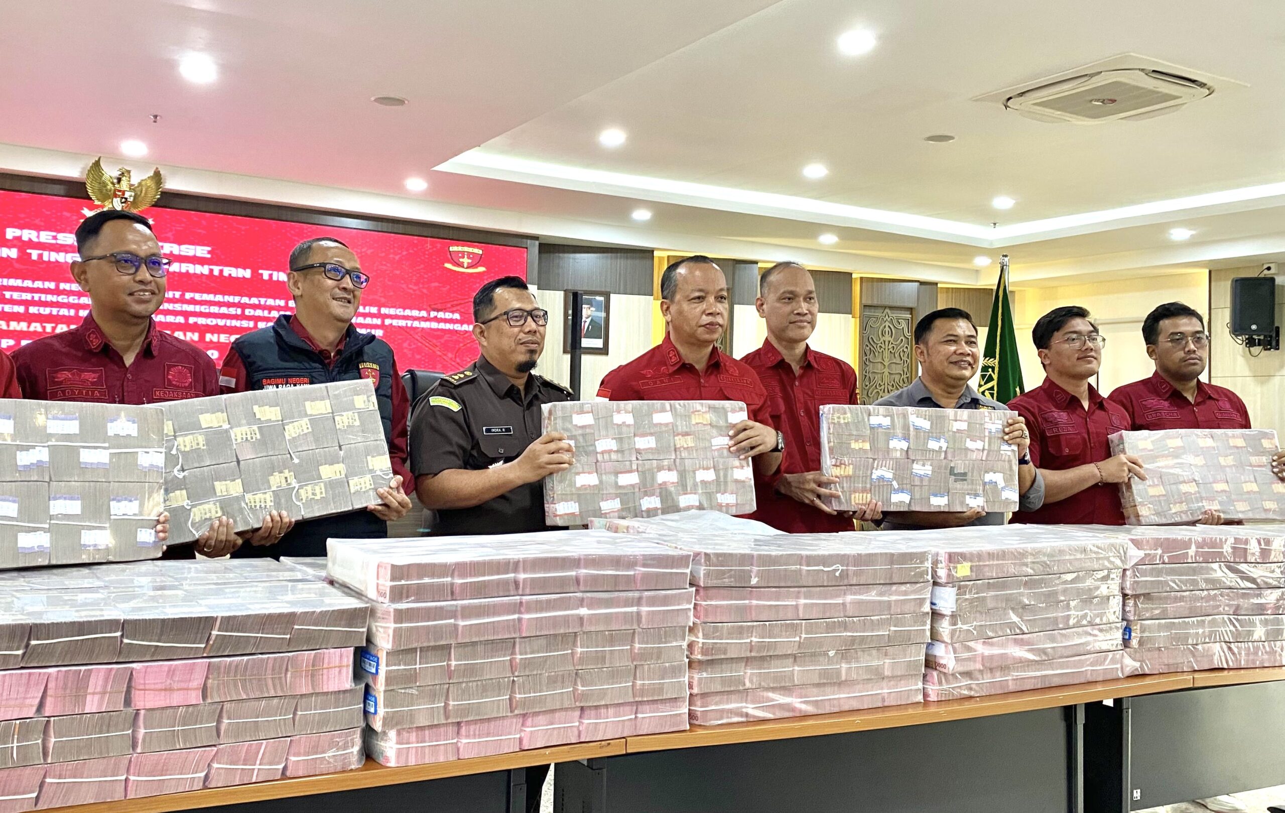 Kejati Kaltim Amankan Dana Korupsi Tambang Kukar, Tembus Rp271,45 Miliar
