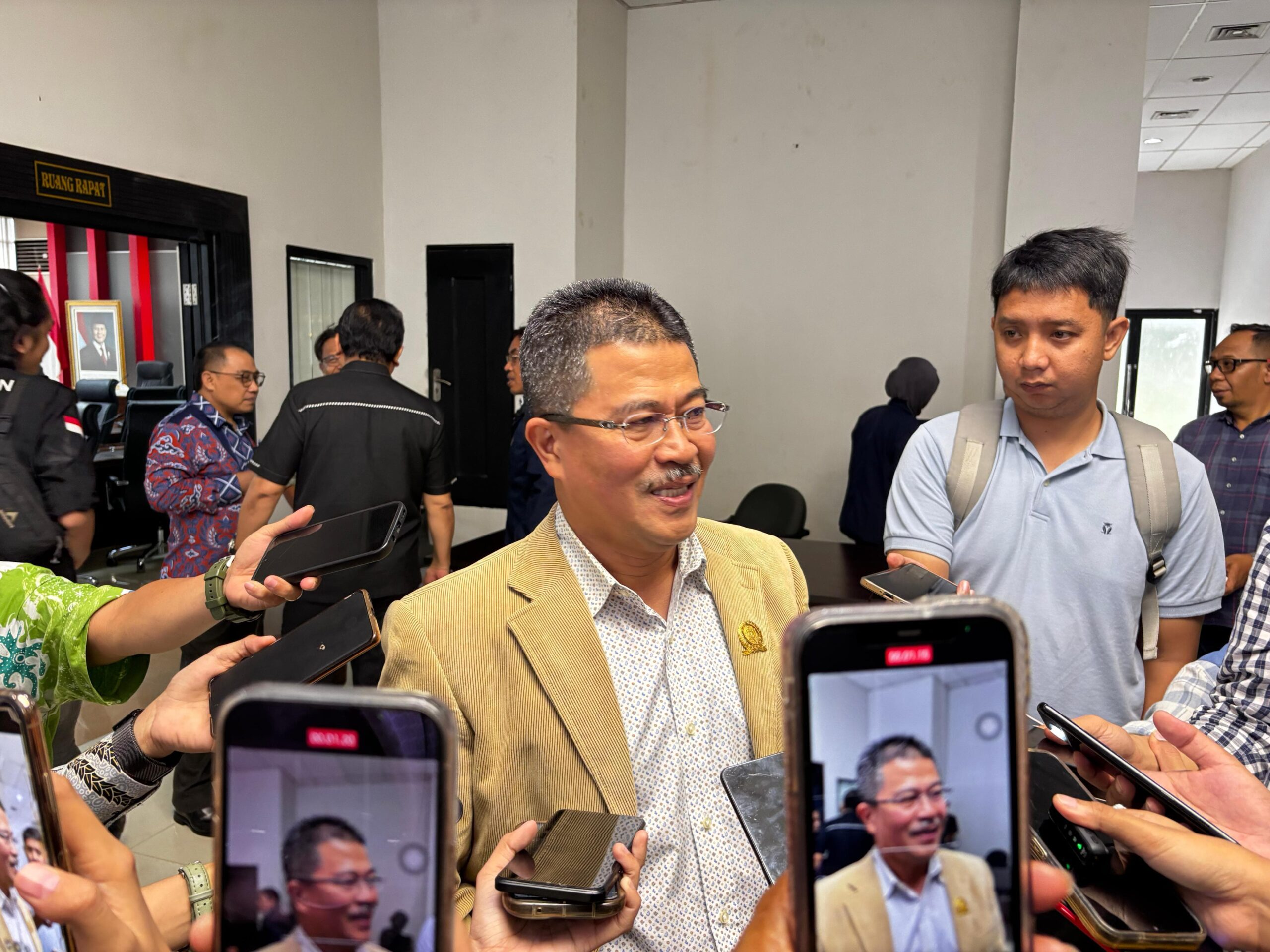 Minim Peminat, Darlis Pattalongi Soroti Mandeknya Program Sekolah Rakyat