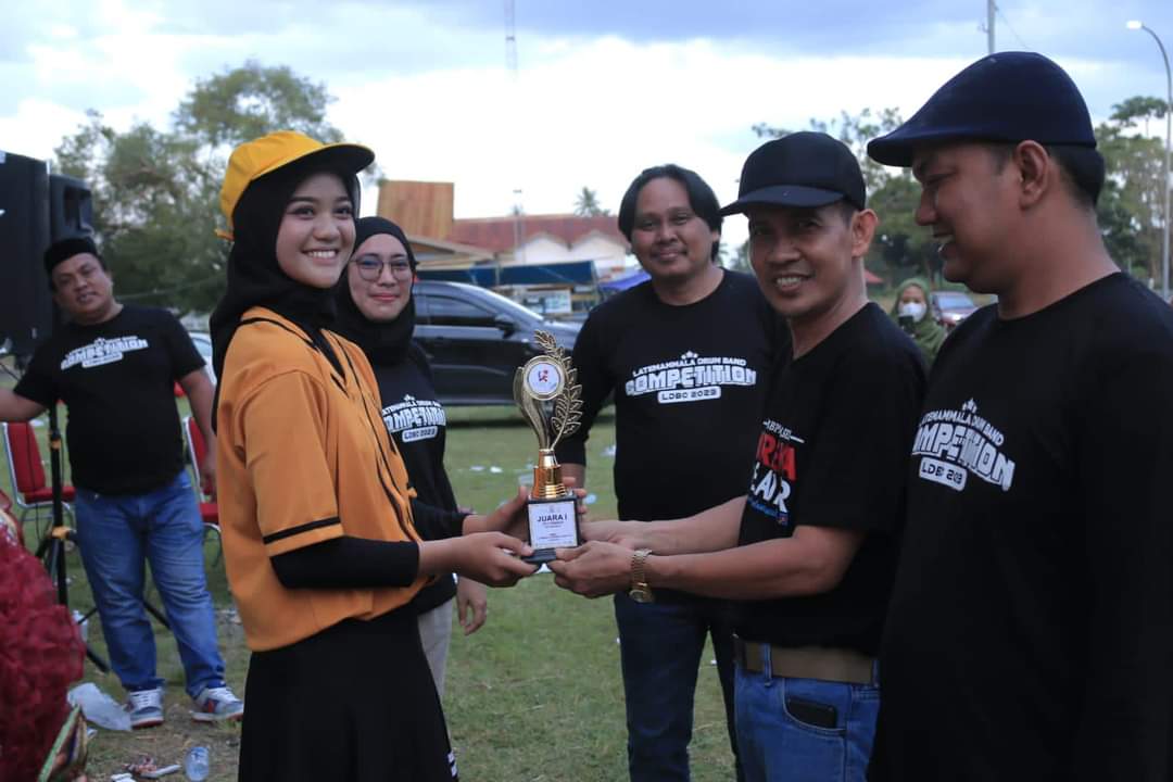 SMA 1 Soppeng Juara Latemmamala Drum Band Competition 2023
