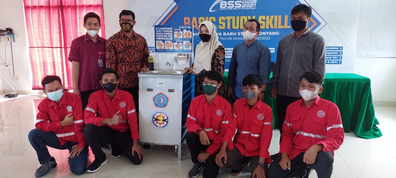 Kolaborasi Dosen-Mahasiswa STITEK Bontang Ciptakan Wastafel Cerdas Ramah Lingkungan