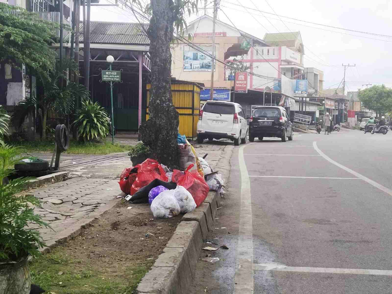 Wakil Ketua DPRD Bontang Kritik Kebijakan Pemkot Soal Penarikan Tong Sampah