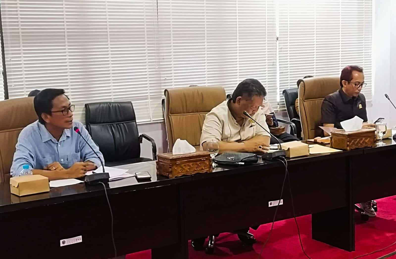 Pimpinan Tak Datang, Dewan Kesal ke PT EUP