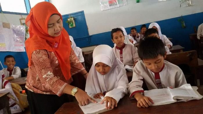 Dewan Usulkan Tambahan Insentif Guru Honorer dan Swasta