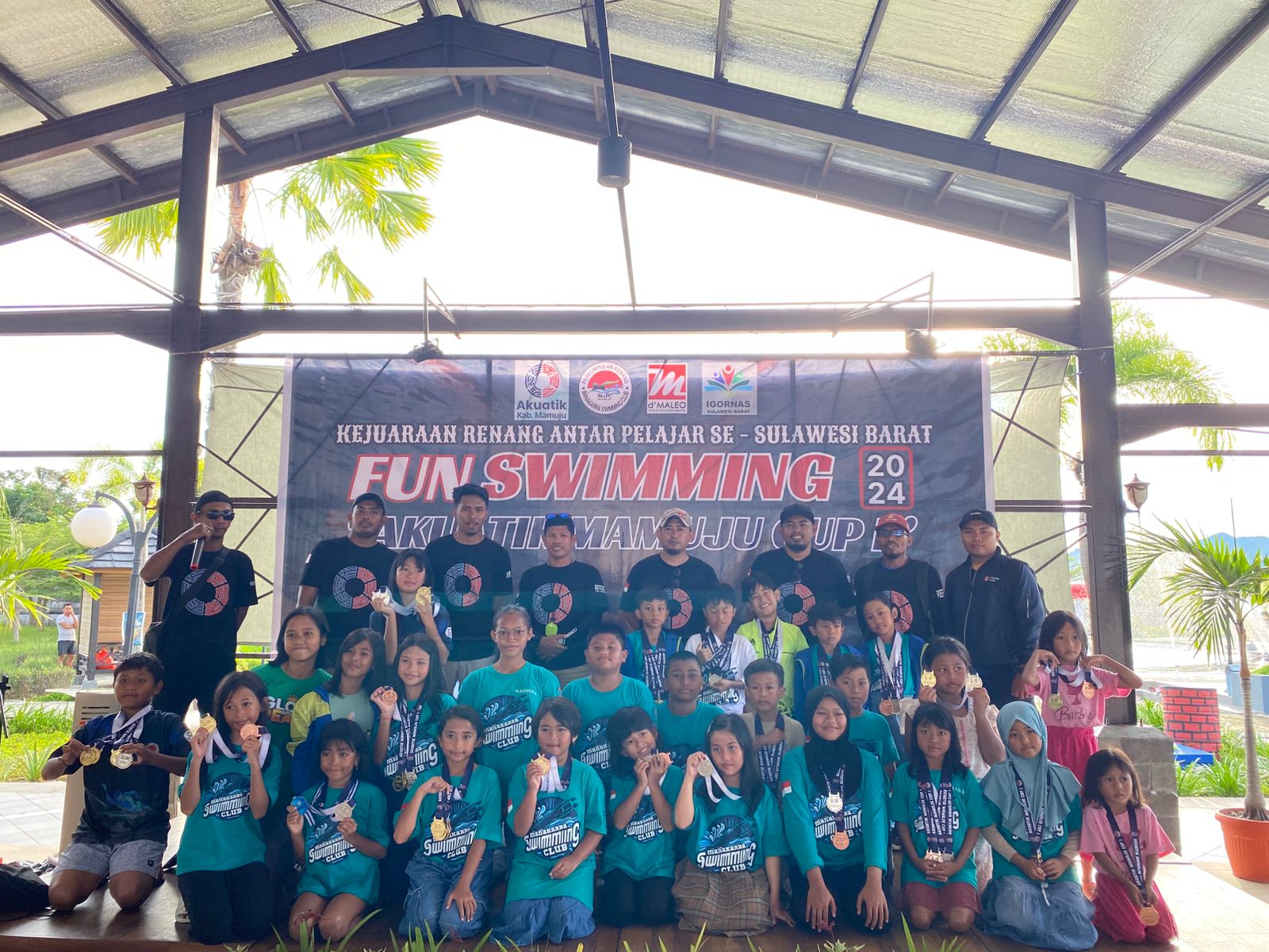 Sabet Puluhan Medali, Manakarra Swimming Club turunkan atlit pemula di event Fun Swimming 2024