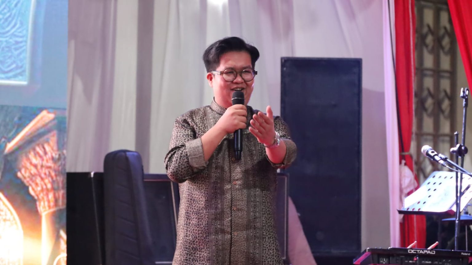 Hadiah Doorprize Umroh Dibagikan Wabup Kukar