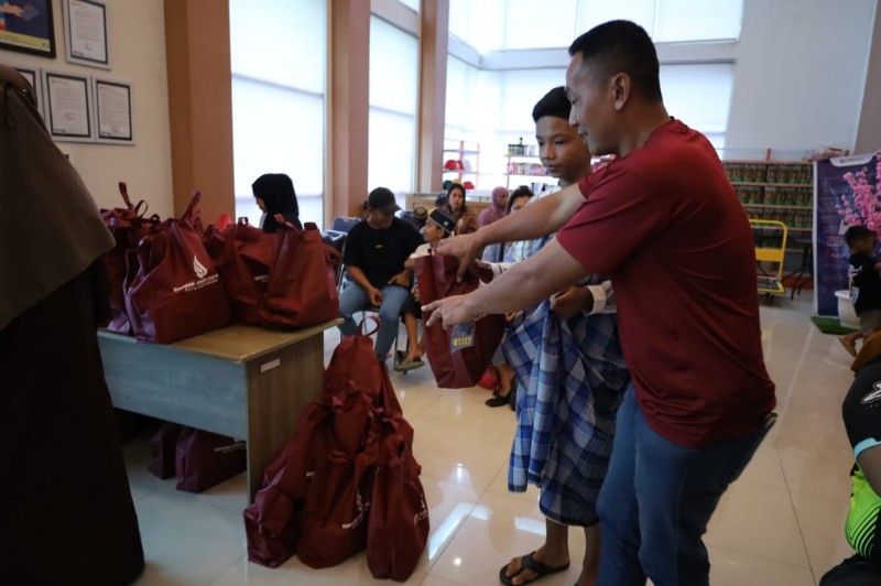 Acara Sunatan Massal Kukar Program TJSL