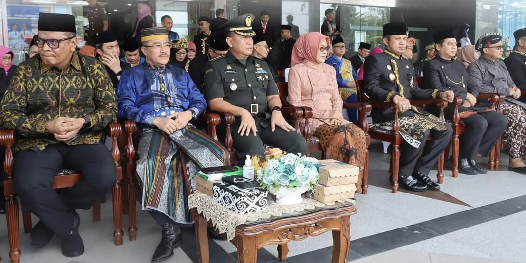 Hadiri Peringatan Hardiknas 2025, Darlis Pattalongi : Ini Momentum Refleksi Pembangunan Pendidikan