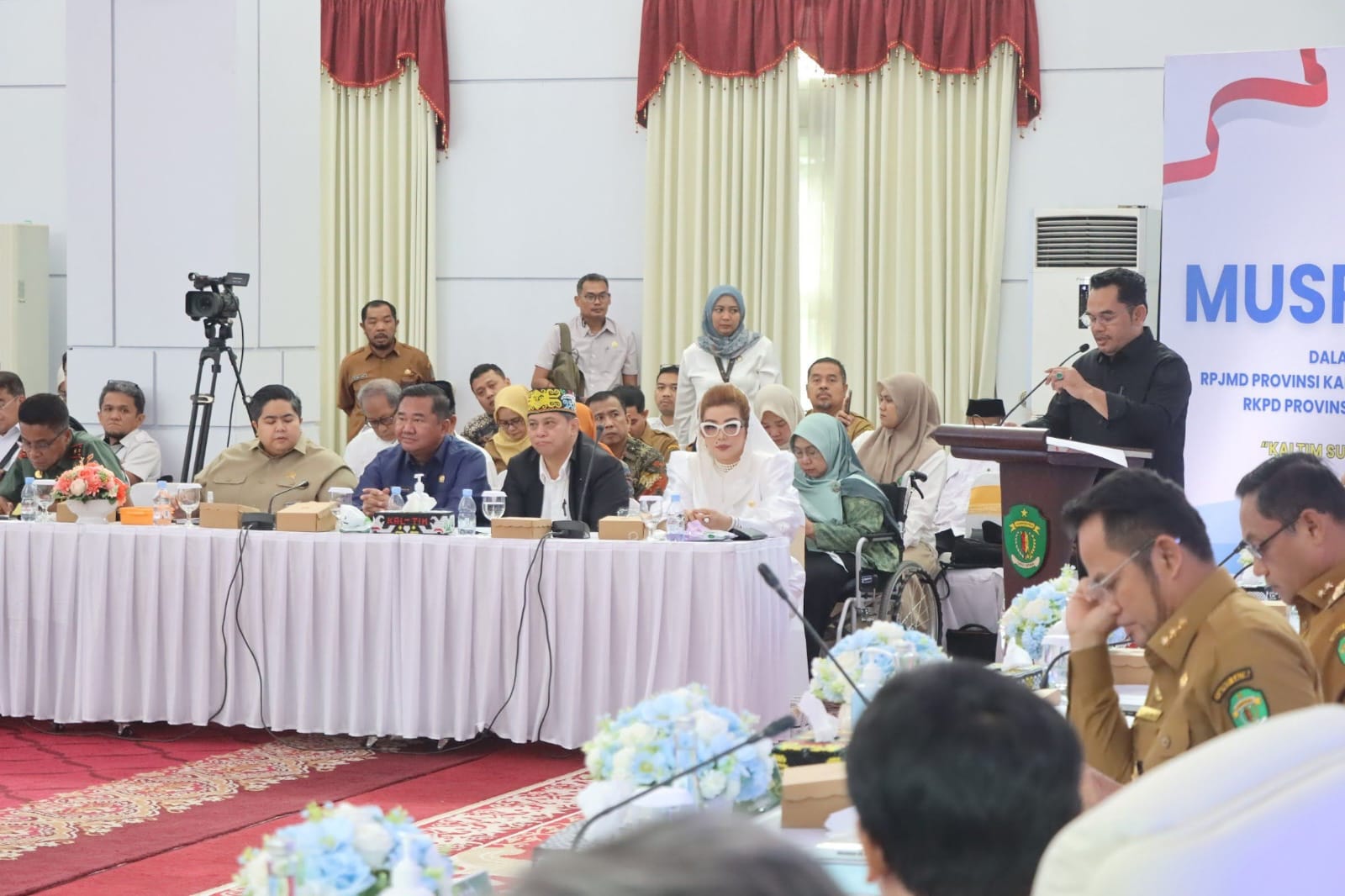 Pimpinan dan Anggota DPRD Kaltim Hadiri Musrenbang RPJMD 2025�2029 dan RKPD 2026