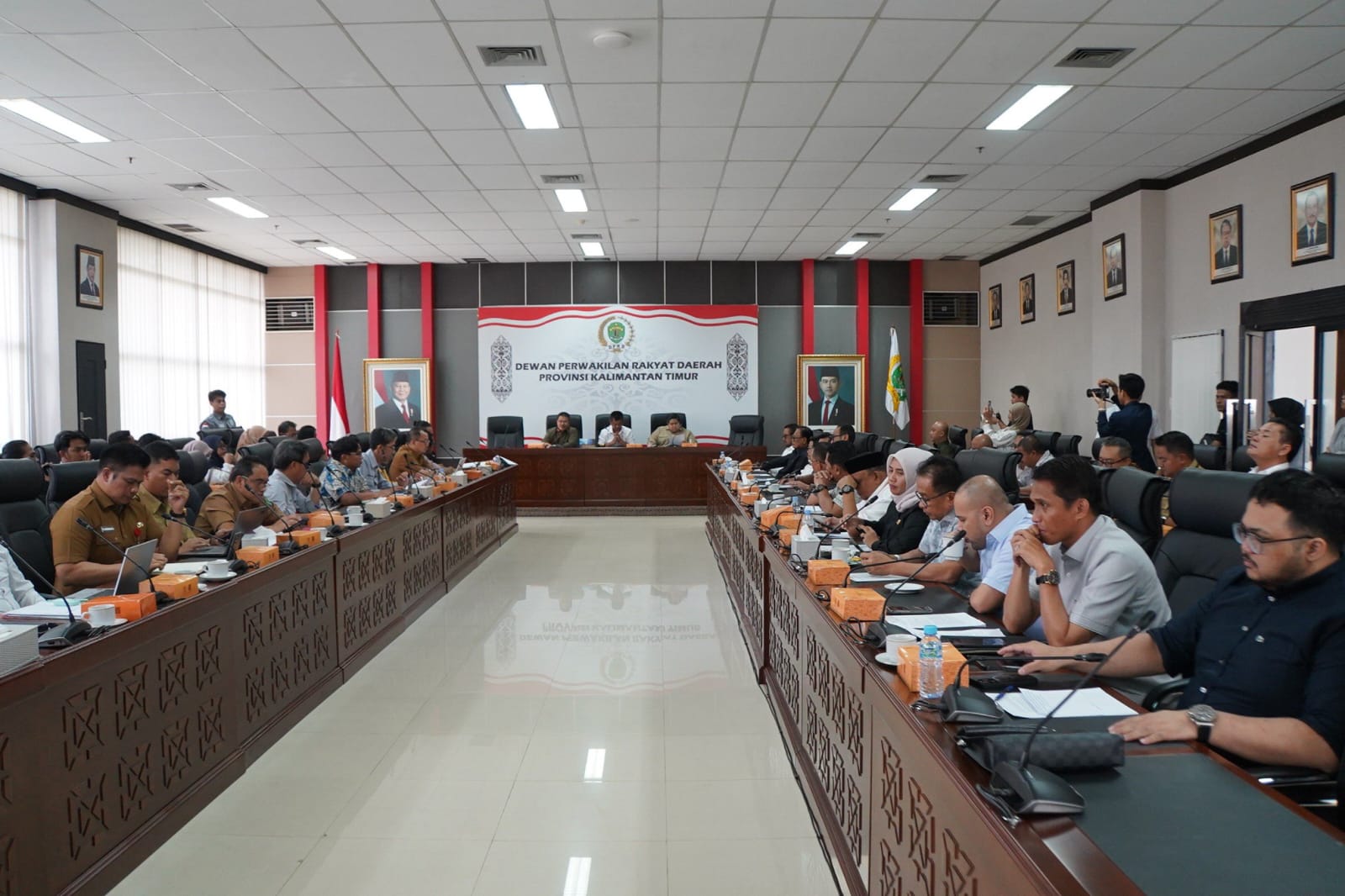Gelar RDP Lintas Komisi, DPRD Kaltim Serukan Penegakan Hukum Tegas Tambang Ilegal di KHDTK Unmul