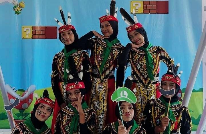 PMR SDN 011 Bontang Selatan Raih Juara 1 Lomba Tari di Ajang PMR Mula 2025