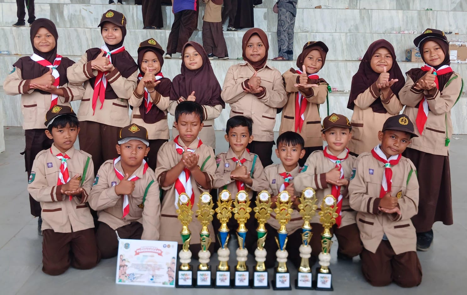 SDN 013 Bontang Selatan Borong 8 Piala di Pesta Siaga 2025