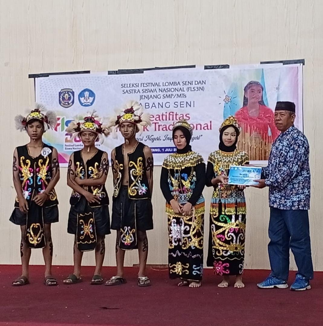 SMPN 3 Bontang Raih Juara 2 Lomba Musik Tradisional FLS3N 2025, Bukti Seni Daerah Masih Diminati