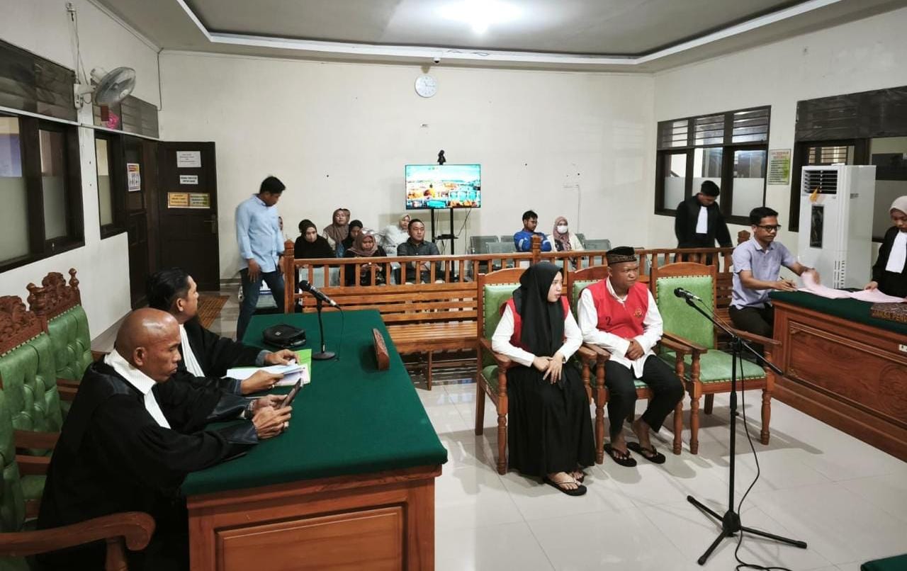Mengejutkan! Istri Bos Apderis Ngaku Dapat �Uang Service� 50 Juta Tiap Berhubungan
