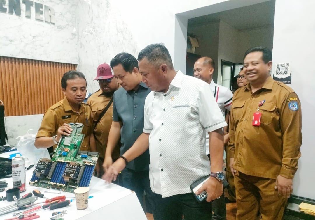 Server Miliaran Eror, Kominfo Bontang Dinilai Gagal Total