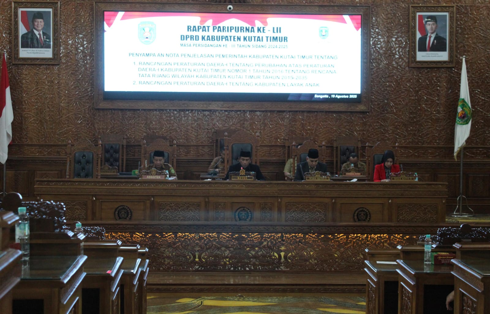 ?DPRD Kutim Gelar Paripurna Bahas Raperda RTRW dan Kabupaten Layak Anak
