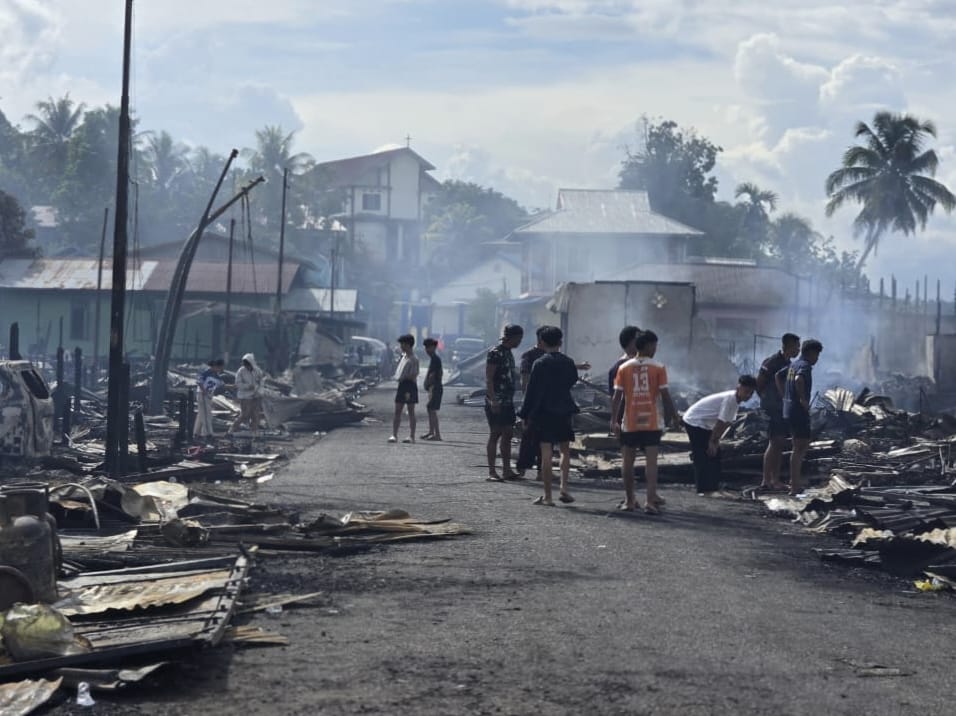 Kebakaran Hebat di Pasar Mansalong, 53 Bangunan dan Puluhan Kendaraan Ludes