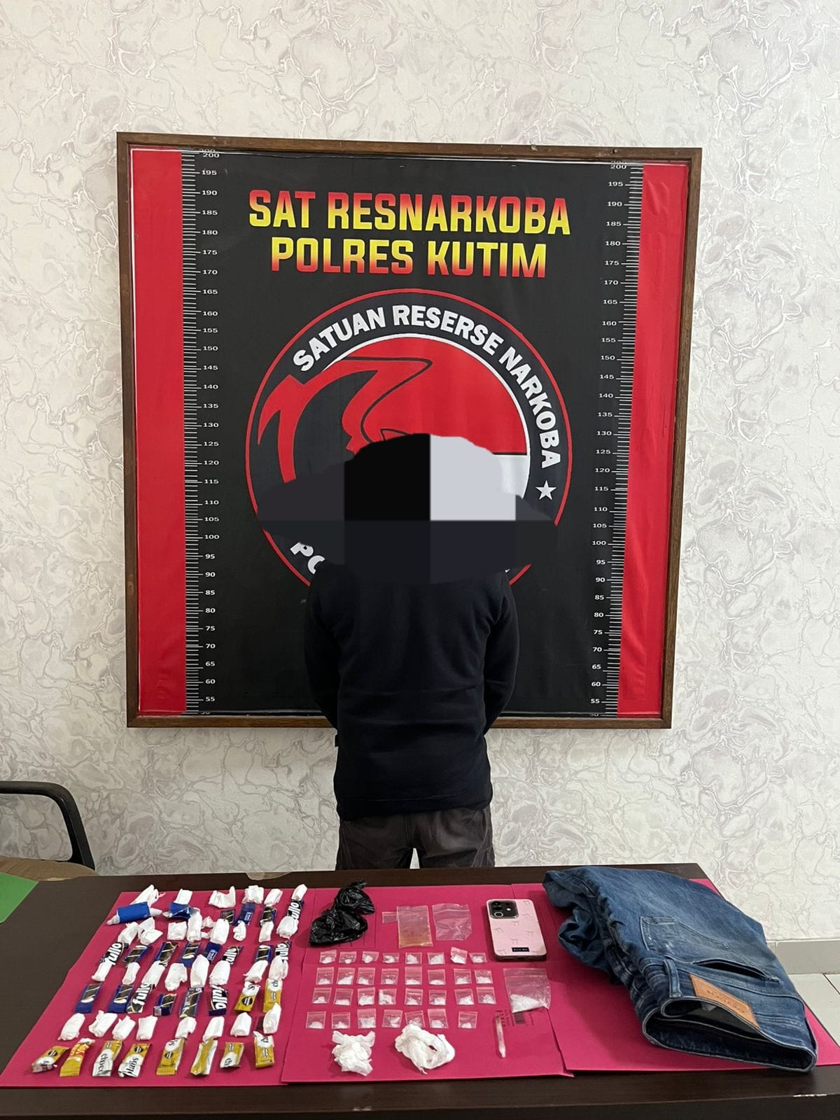 ?Pria Asal Riau Digerebek di Teluk Pandan, Simpan 32 Paket Sabu Seberat 15,53 Gram