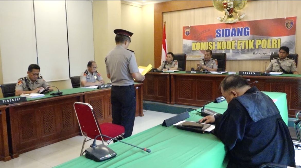Mantan Kasat Narkoba Polres Kubar Diberhentikan Tidak Dengan Hormat