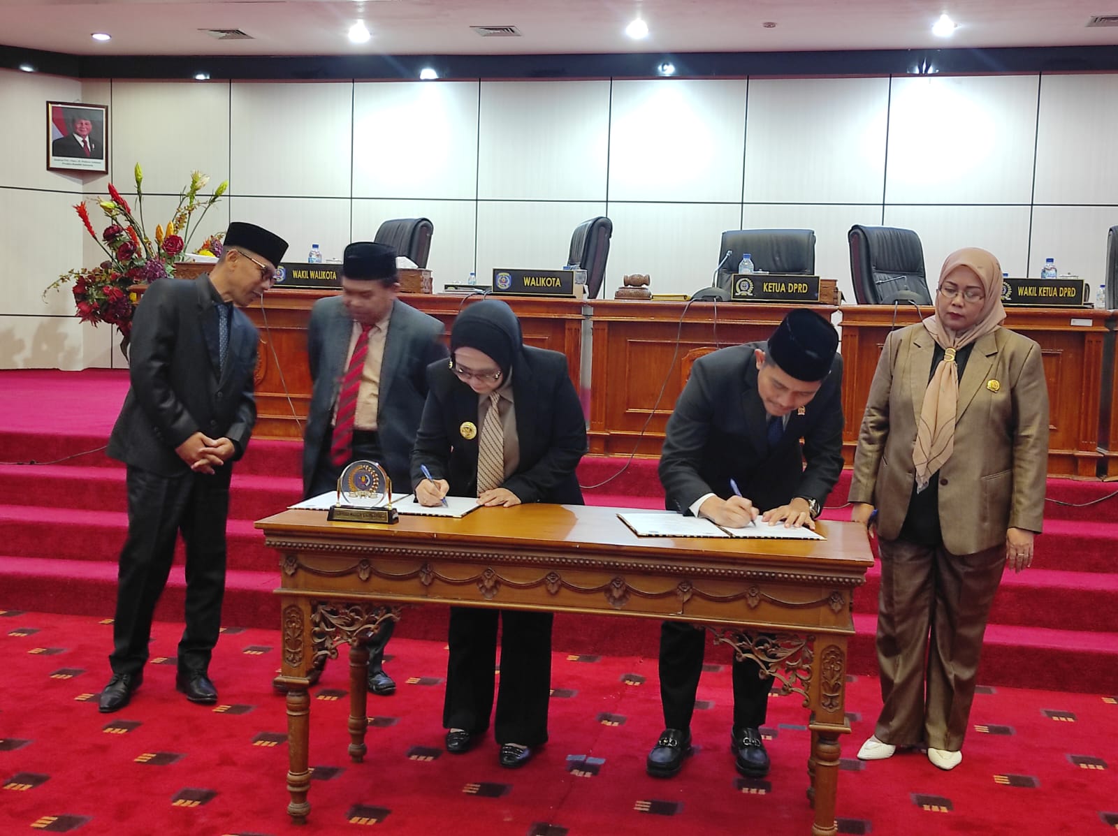 Paripurna DPRD Setujui Pembatalan Pengembangan Danau Kanaan