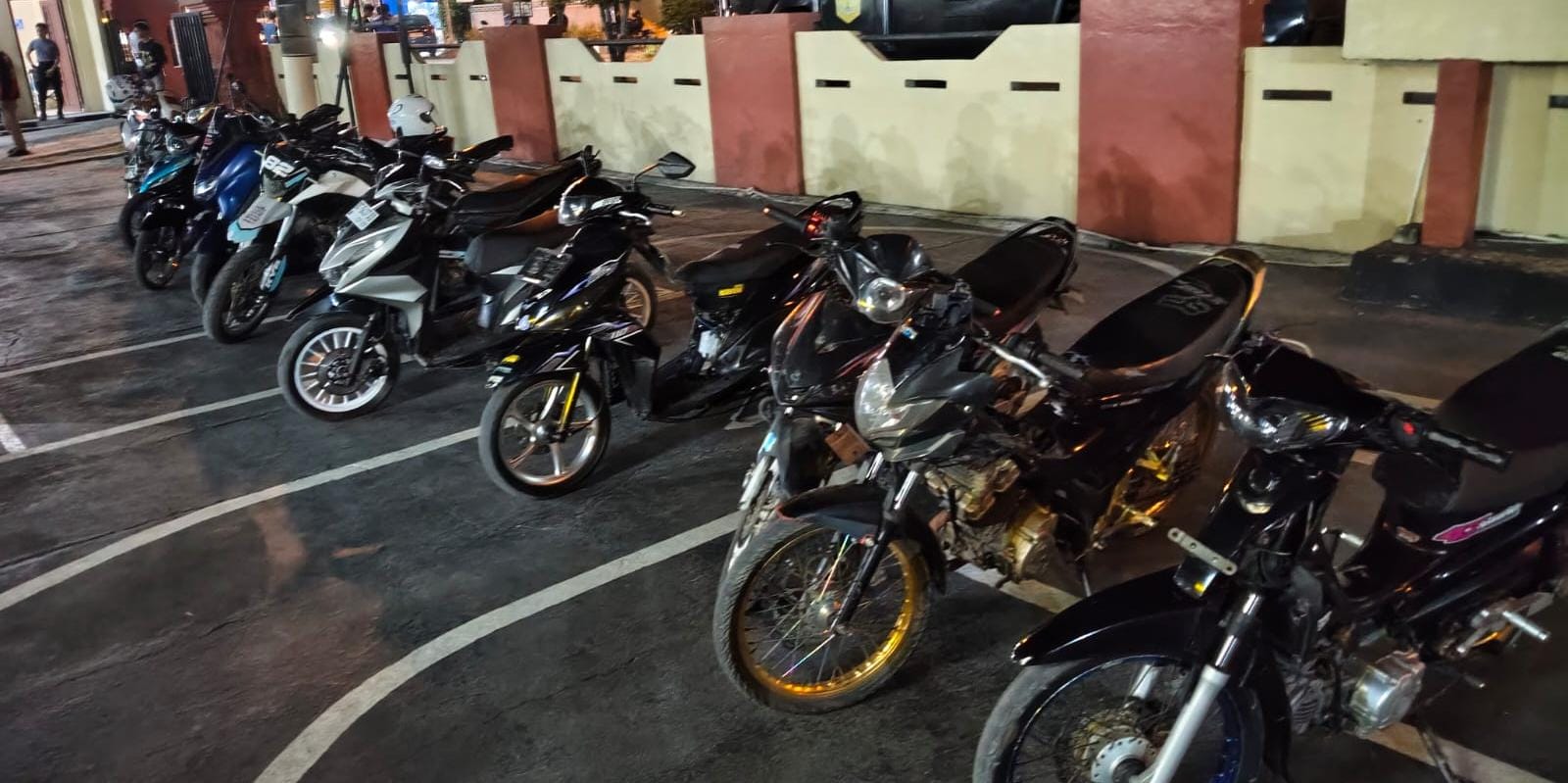 Balap Liar Bikin Resah, Polisi Amankan Pelaku dan 11 Motor di Jalan Arteri
