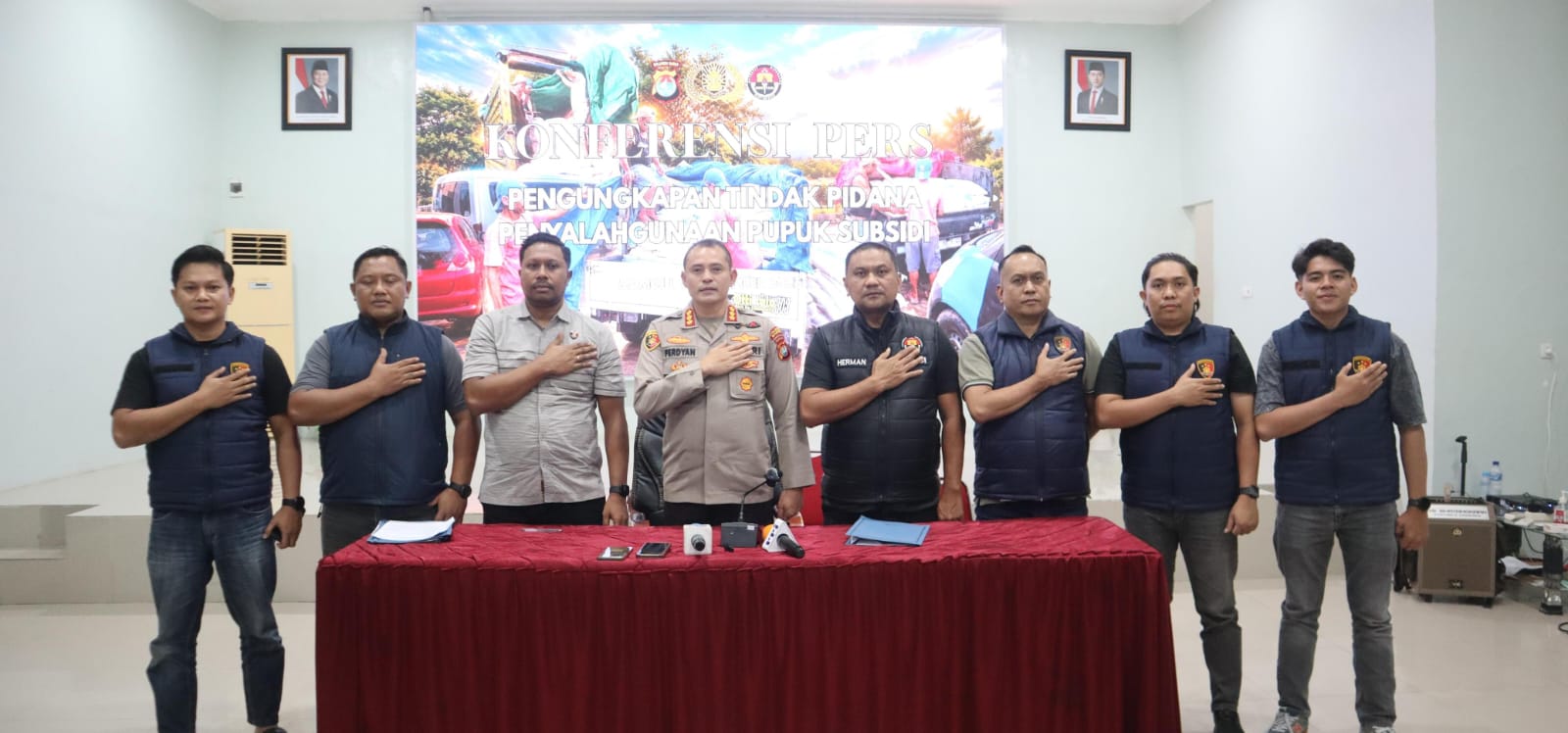 Pupuk Subsidi Dijual ke Perkebunan Sawit, Polresta Mamuju Ringkus 5 Tersangka, 624 Karung Pupuk Subsidi dan 7 unit Truk Pengangkut Disita