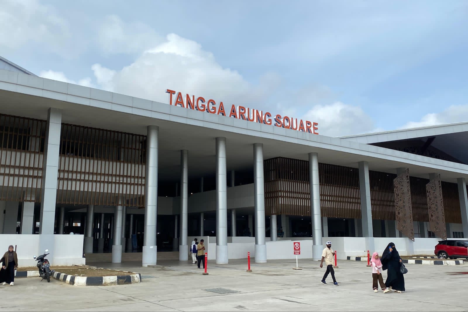 Disperindag Kukar Kaji Skema Retribusi dan Pengelolaan Parkir Tangga Arung Square