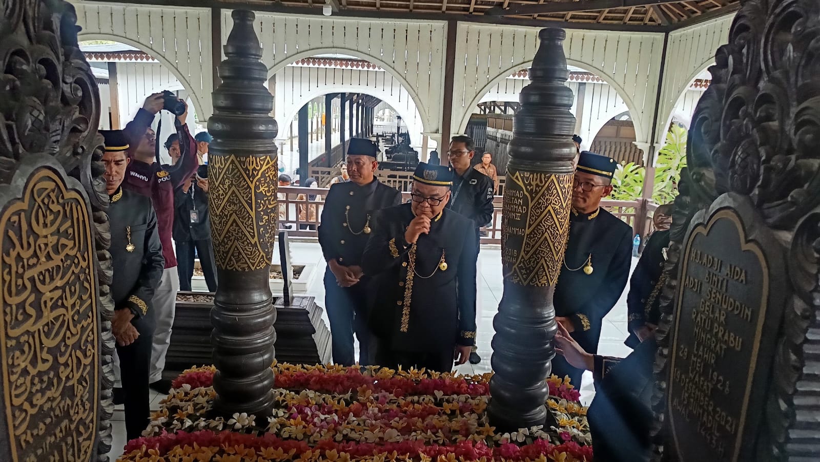 Menyusuri Jejak Raja, Pemkab Kukar Ziarah ke Makam Kesultanan