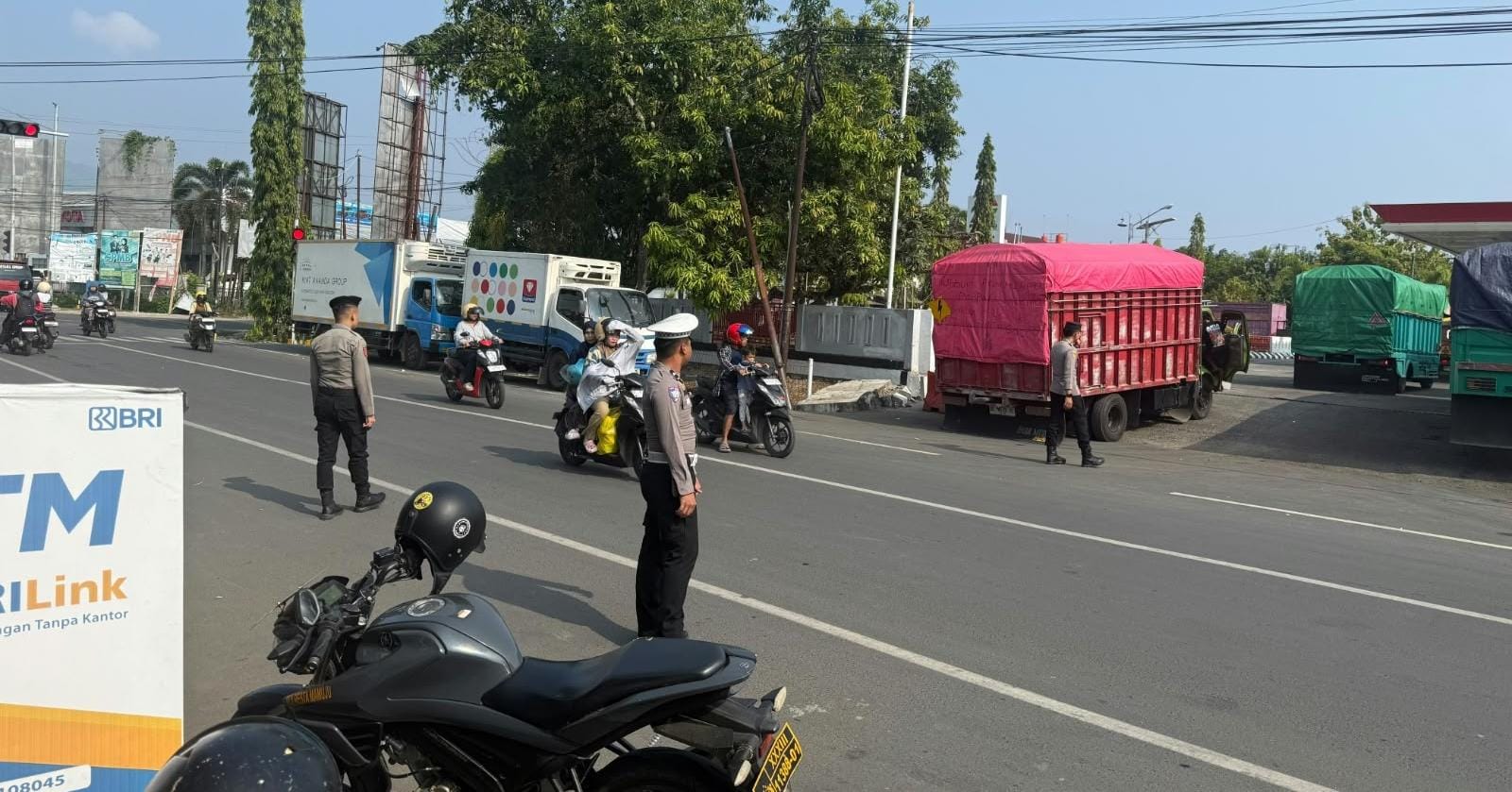 Pastikan BBM Subsidi Tepat Sasaran, Polresta Mamuju Siagakan Personil di SPBU 24 Jam!