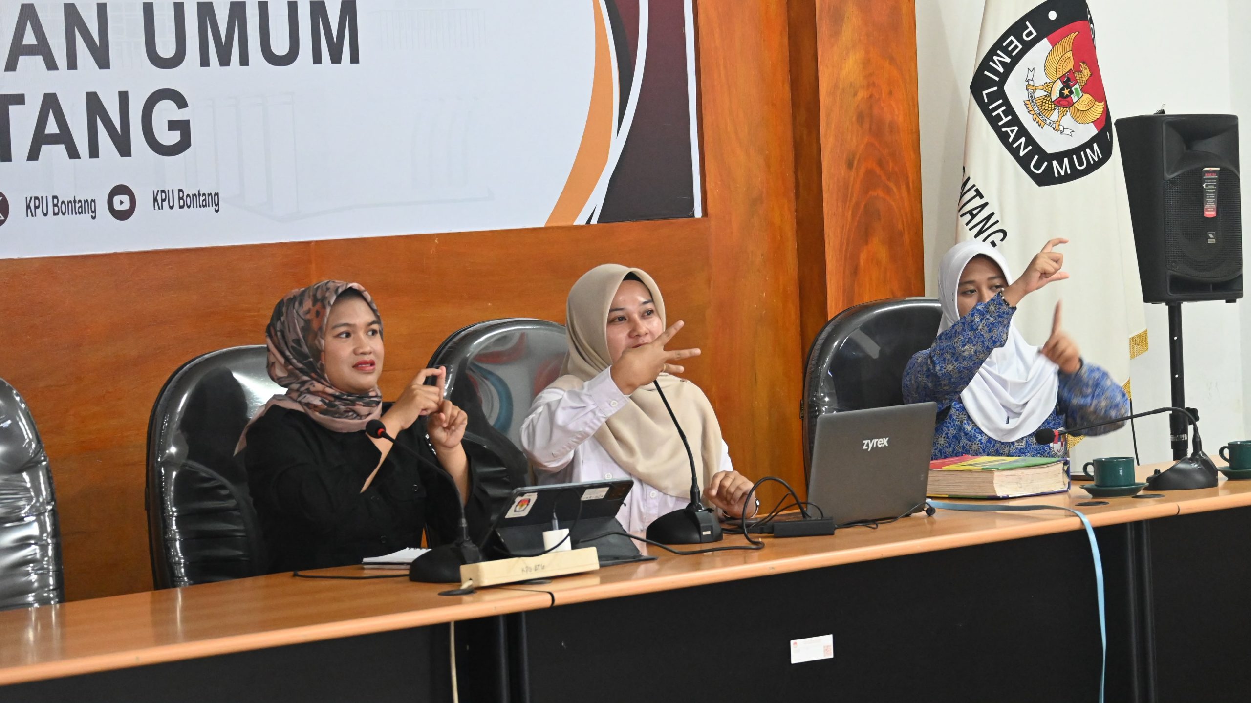 KPU Bontang Gelar Pelatihan Bahasa Isyarat, Tingkatkan Pelayanan Ramah Disabilitas