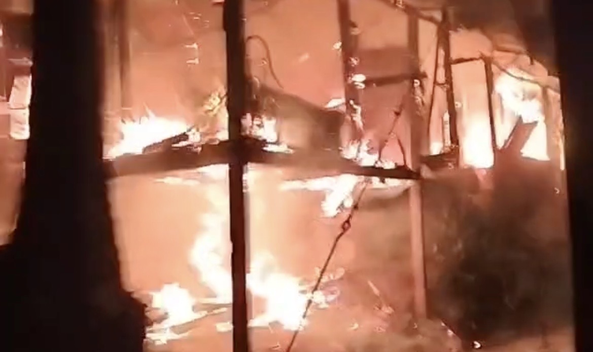 Rumah Hangus Terbakar di Gunung Bugis Kota Balikpapan