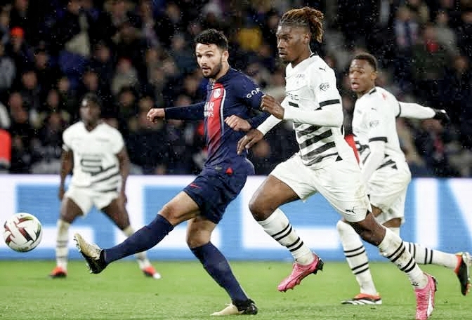 Dembele Mengamuk di Injury Time! PSG Hancurkan Rennes 4-1 di Kandang