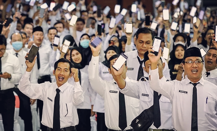Gubernur Harum Lantik 3.959 ASN: "Jadilah Pelayan Rakyat, Bukan Pembesar"