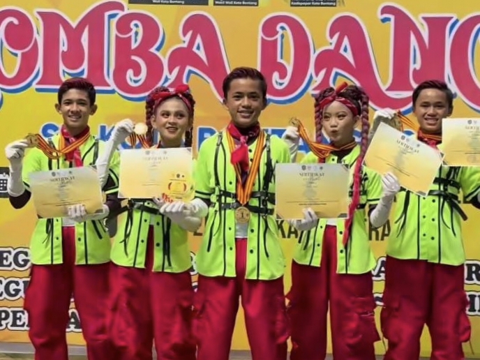 Pelajar SMPN 3 Bontang Borong Prestasi di Ajang Dancesport