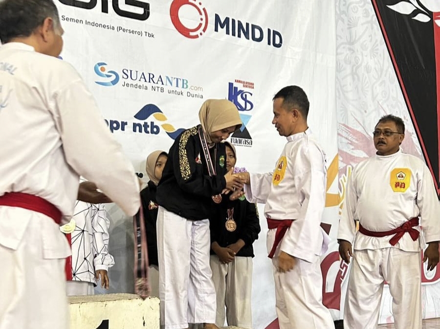 Ismah Alitah, Pelajar SMA Asal Bontang Borong Medali di Kejuaraan Silat Internasional�