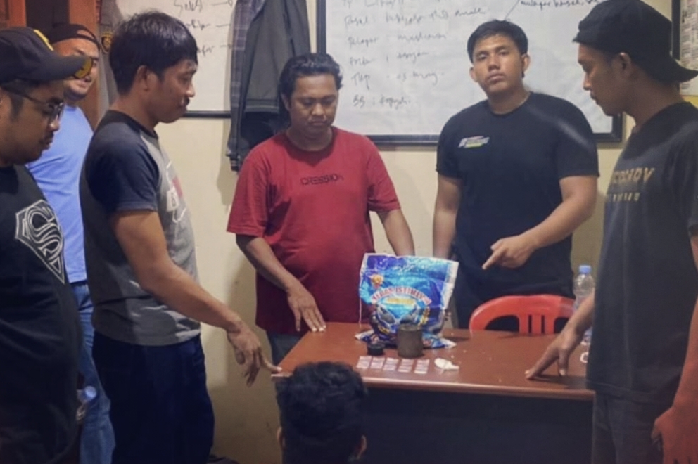 Polsek Batu Engau Bekuk Pengedar Sabu, Sembunyikan Barang Bukti di Karung Beras