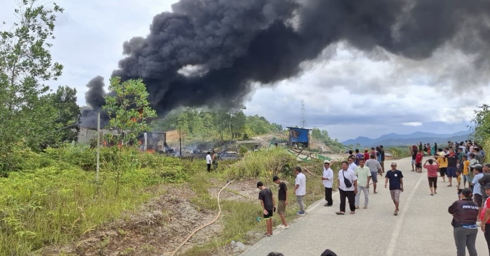 Sempat Terjadi Ledakan, Pangkalan Minyak dan Gas Terbakar di Kecamatan Segah Berau
