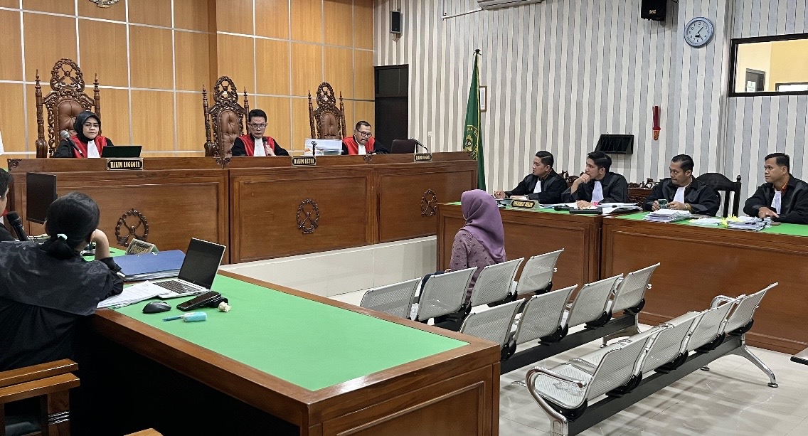 Sidang Kasus Dugaan Korupsi IUP Donna Faroek, 5 Saksi Dihadirkan