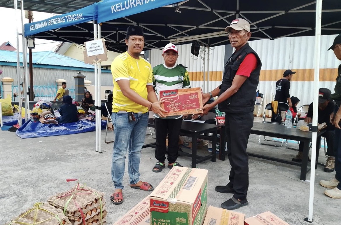 PAC Pemuda Pancasila Bontang Selatan Salurkan Bantuan kepada Korban Kebakaran di Berbas Tengah