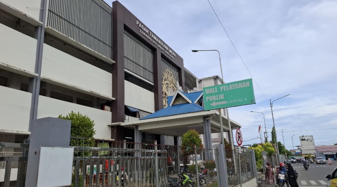 Seminggu Air Mati, Pasar Tamrin Bontang Bau Menyengat, Pedagang Meradang